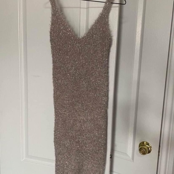 fluffy sparkly bodycon dress - Picture 3 of 4